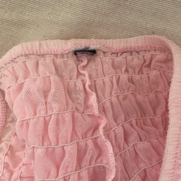 Pink Lace Ruffle Panties - Picture 4 of 4